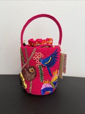Handcrafted In India | Beaded Tropical Rainforest Macaw Bucket Bag 🦜🦥 🌴
